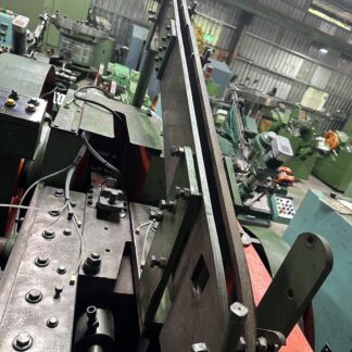 #1066-1 Chien Chang M20 X 300 trimming machine
